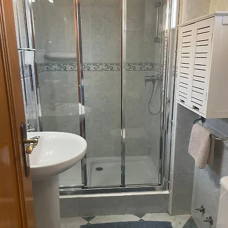 Apartment 2 Bedroom *